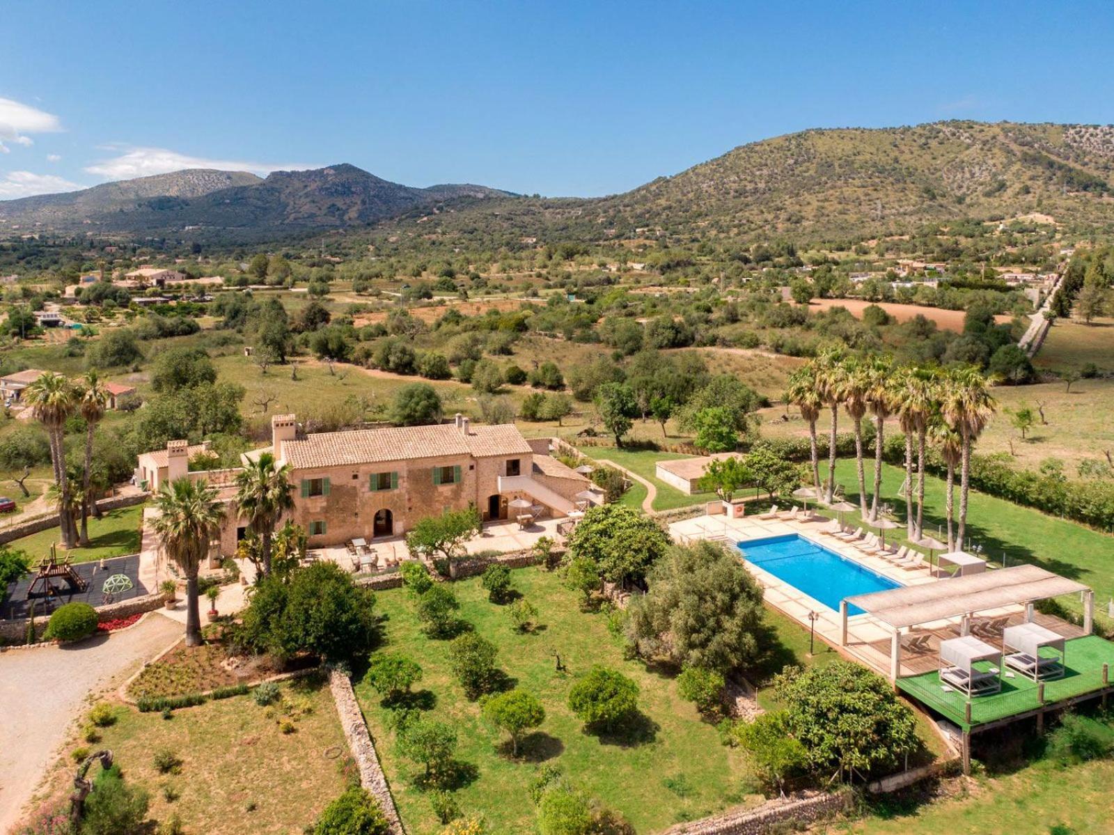 Ses Cases Noves Farm stay *